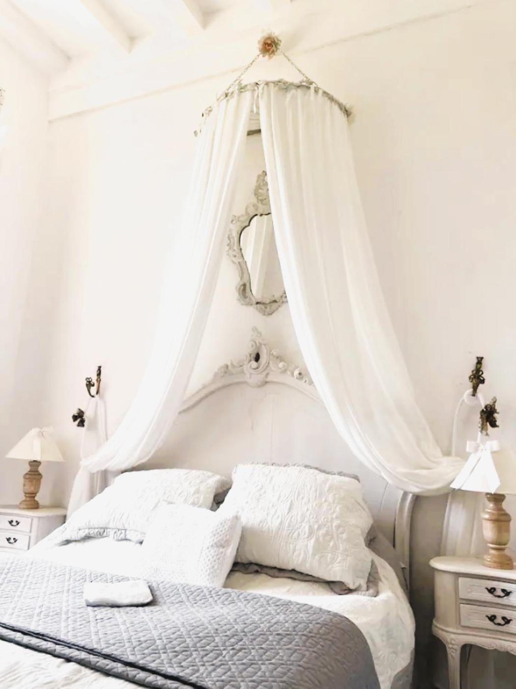 Appartement Spacieux Avec Deux Chambres Au Chateau Valence  Exterior foto